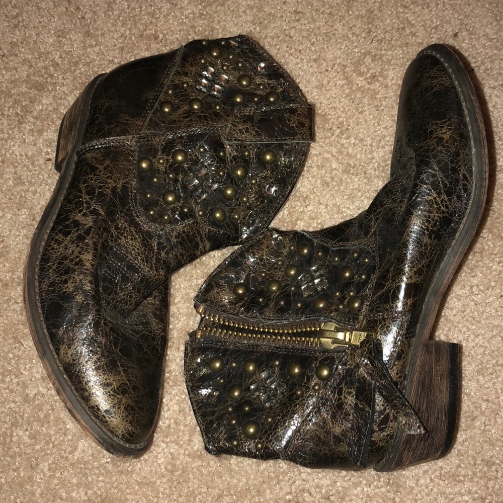 Embellished Cowgirl Insprired Ankle Boots